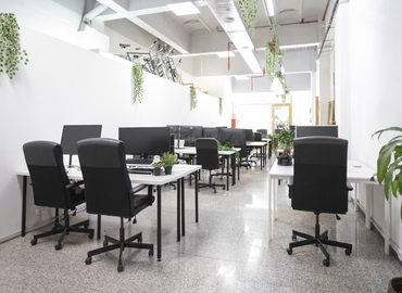 Explore suitable a 80 m² Coworking space  in Barcelona, Carrer Bruc 149 (08037) - 0 | MatchOffice.com