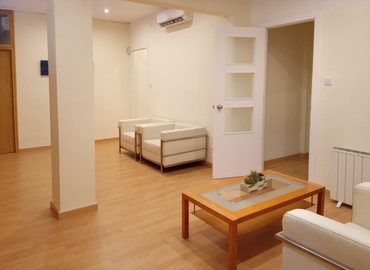 Centros de negocio disponible para alquilar en Gràcia 20 m², Carrer de Nil Fabra 34-36 - 3 | MatchOffice