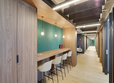 Alquile oficinas temporales en Madrid Centro 500 m², Calle del Príncipe de Vergara - 4 | MatchOffice.es