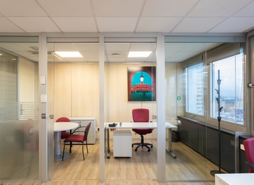 Observe oficinas de coworking en Madrid Centro 78 m², Calle Capitán Haya 1 - 15 | MatchOffice