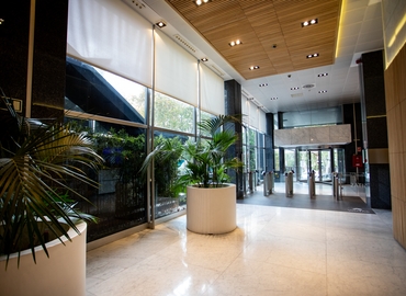 Alquile oficinas temporales en Madrid Centro 78 m², Calle Capitán Haya 1 - 23 | MatchOffice
