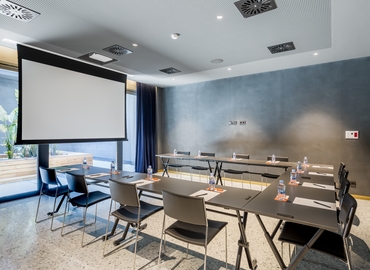 Elija sala de reuniones acogedora en Barcelona 160 m², Carrer d'Ausiàs Marc 34 - 0 | MatchOffice.es