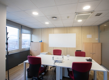 Parque empresarial disponible para alquilar en Madrid Centro 78 m², Calle del Poeta Joan Maragall 1 - 16 | MatchOffice