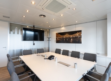 Elija sala de reuniones en Madrid Centro 48 m², Calle del Poeta Joan Maragall 1 - 8 | MatchOffice.es