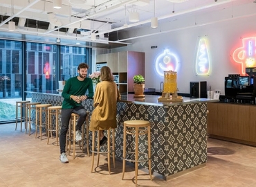 Explore oficinas compartidas en Barcelona 150 m², Carrer de Pallars - 5 | MatchOffice.es