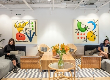 Observe oficinas de coworking en Barcelona 150 m², Carrer de Pallars - 6 | MatchOffice.es