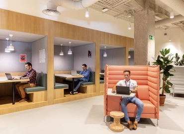 Centros de oficinas en alquiler en Madrid Centro 70 m², C/ Méndez Ávaro 20 - 1 | MatchOffice.es