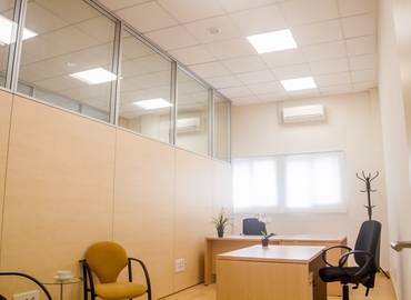 Parque empresarial disponible para alquilar en Madrid Centro 28 m², Calle Isabel Colbrand 10-12 Plt 5 Ofic 151 - 24 | MatchOffice.es