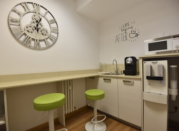 Reserve sala de juntas en León 20 m², Avenida Independencia 1 2ª planta - 1 | MatchOffice.es