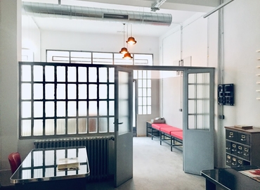 Observe oficinas de coworking en Madrid Tetuán 160 m², Calle Naranjo 9 - 21 | MatchOffice.es