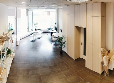 Choose a 140 m² Conference hall in Burgos, Calle Santa Águeda 40 (09003) - 9 | MatchOffice.com