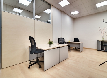 Explore coworking en Madrid Centro 28 m², Calle de Isabel Colbrand 10-12 Plt 5 Ofic 151 - 13 | MatchOffice.es