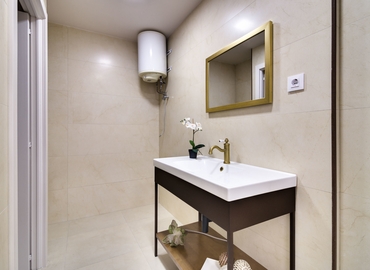 Observe coworking en Madrid Centro 28 m², Calle de Isabel Colbrand 10-12 Plt 5 Ofic 151 - 14 | MatchOffice