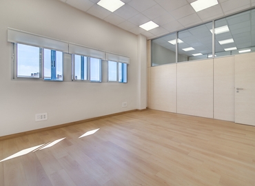 Observe oficinas compartidas en Madrid Centro 28 m², Calle de Isabel Colbrand 10-12 Plt 5 Ofic 151 - 4 | MatchOffice