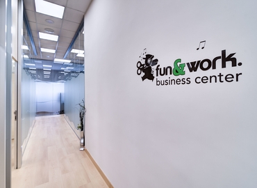 Explore coworking en Madrid Centro 28 m², Calle de Isabel Colbrand 10-12 Plt 5 Ofic 151 - 7 | MatchOffice