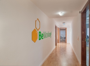 Observe oficinas de coworking en Málaga 55 m², Calle Alejandro Dumas 17 - 3 | MatchOffice