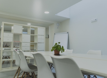 Observe oficinas compartidas en Eixample 30 m², Carrer del Consell de Cent 153 bajos local - 3 | MatchOffice.es