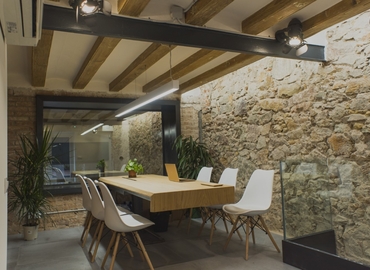 Explore oficinas compartidas en Eixample 30 m², Carrer del Consell de Cent 153 bajos local - 10 | MatchOffice.es