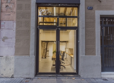 Explore coworking en Eixample 30 m², Carrer del Consell de Cent 153 bajos local - 15 | MatchOffice.es