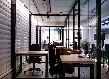 Elija sala de reuniones acogedora en Madrid Tetuán 200 m², Calle de Pedro Teixeira 16 - 4 | MatchOffice