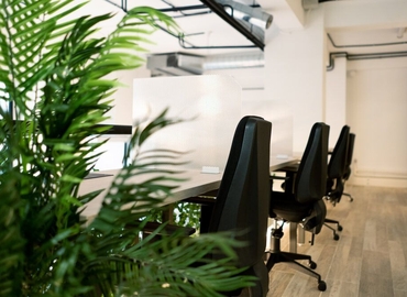 Alquile sala de conferencias equipada en Madrid Tetuán 200 m², Calle de Pedro Teixeira 16 - 6 | MatchOffice.es