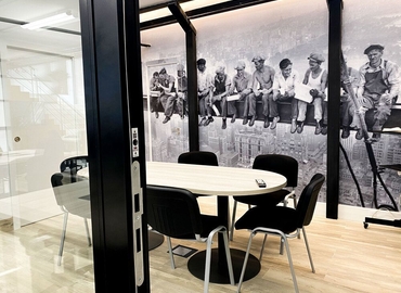 Reserve sala de juntas fiable en Madrid Tetuán 200 m², Calle de Pedro Teixeira 16 - 7 | MatchOffice