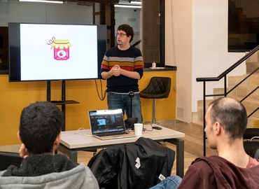 Elija sala de juntas acogedora en Madrid Tetuán 200 m², Calle de Pedro Teixeira 16 - 8 | MatchOffice.es