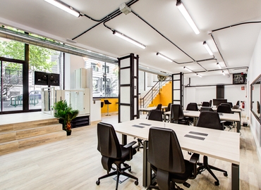 Alquile sala de juntas equipada en Madrid Tetuán 200 m², Calle de Pedro Teixeira 16 - 9 | MatchOffice