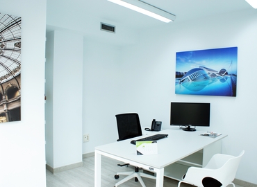 Parque empresarial disponible para alquilar en València 24 m², Carrer de Colón 4 - 5 | MatchOffice.es