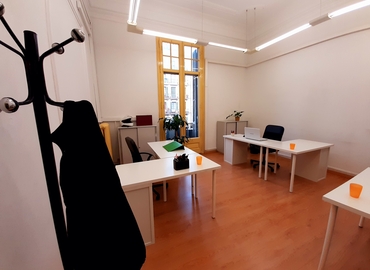 Parque empresarial en alquiler en Eixample 22 m², Carrer d'Aragó - 1 | MatchOffice.es