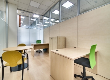 Parque empresarial en alquiler en Madrid Centro 28 m², Calle Isabel Colbrand 10-12 Plt 5 Ofic 151 - 20 | MatchOffice.es