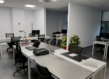 Business center en alquiler en Sevilla 60 m², C/ José Delgado Brackembury nº 11 - 34 | MatchOffice.es