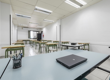 Parque empresarial en alquiler en Tarragona 40 m², Via de l'Imperi Romà 11 - 14 | MatchOffice.es