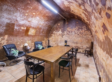 Reserve sala de reuniones en Tarragona 40 m², Via de l'Imperi Romà 11 - 8 | MatchOffice.es