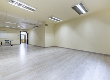 Alquile sala de conferencias en Tarragona 40 m², Via de l'Imperi Romà 11 - 18 | MatchOffice.es