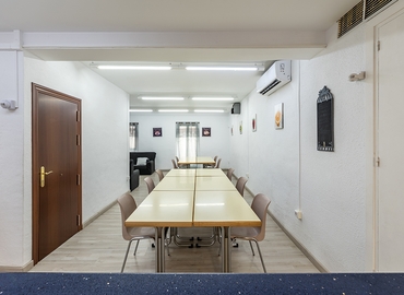 Alquile sala de conferencias en Tarragona 40 m², Via de l'Imperi Romà 11 - 22 | MatchOffice