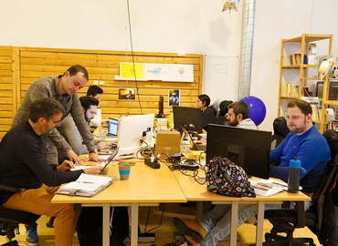 Alquile oficinas compartidas en Sants-Montjuic 1000 m², Carrer de Blesa 27 - 2 | MatchOffice.es