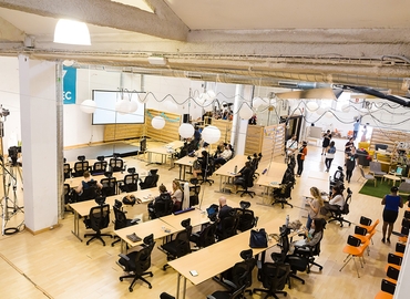 Explore coworking en Sants-Montjuic 1000 m², Carrer de Blesa 27 - 7 | MatchOffice.es
