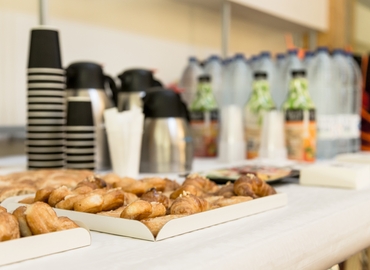 Explore oficinas compartidas en Sants-Montjuic 1000 m², Carrer de Blesa 27 - 19 | MatchOffice