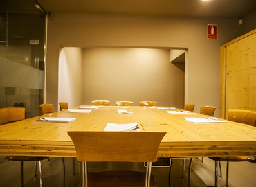 Alquile coworking en Sants-Montjuic 1000 m², Carrer de Blesa 27 - 34 | MatchOffice.es