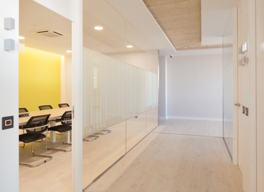 Centros de oficinas disponible para alquilar en Mataró 1800 m², Ronda President Irla 26 - 20 | MatchOffice