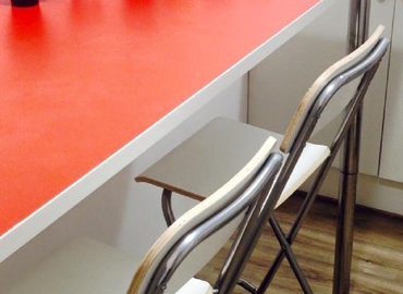 Reserve sala de juntas fiable en Barcelona 12 m², Carrer de Rocafort 240 - 3 | MatchOffice.es