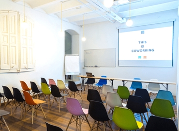 Reserve sala de juntas fiable en Eixample 40 m², Gran Via de les Corts Catalanes - 1 | MatchOffice.es