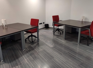 Alquile sala de juntas acogedora en Sevilla 28 m², Paseo de las Delicias 1 - 7 | MatchOffice.es