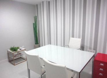 150 m² Conference center in Caceres, Avenida Virgen de la Montaña 1 -local 2 (10002) - 1 | MatchOffice