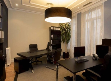 Oficina comercial confortable en alquiler en Madrid Centro 20 m², Calle Felipe IV 3 - 3 | MatchOffice.es