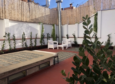 Explore oficinas de coworking en Madrid Tetuán 160 m², Calle Naranjo 9 - 13 | MatchOffice.es