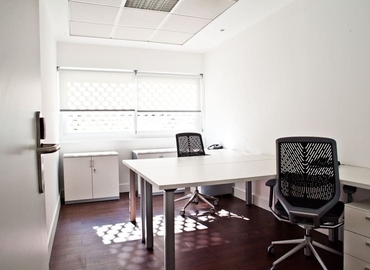Alquile oficinas temporales en Madrid Tetuán 120 m², Avenida de Brasil 29 - 3 | MatchOffice
