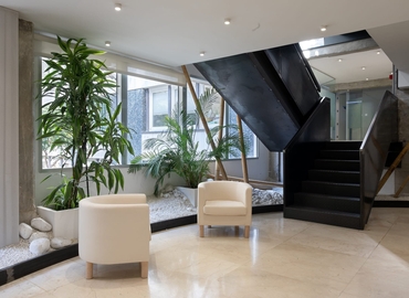 Explore oficinas compartidas en Madrid Tetuán 50 m², Calle de Edgar Neville 6 - 0 | MatchOffice