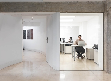 Alquile sala de conferencias acogedora en Madrid Tetuán 120 m², Calle de Edgar Neville 6 - 2 | MatchOffice